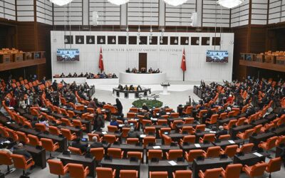 Sosyal medya ve doğum izni düzenlemesi Meclis’te